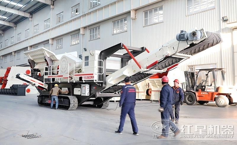 履帶破碎機_液壓自行驅(qū)動廠家，客戶來廠咨詢