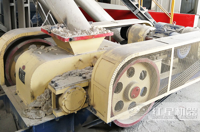 對(duì)輥破碎機(jī)案例現(xiàn)場(chǎng)，歡迎您的參觀
