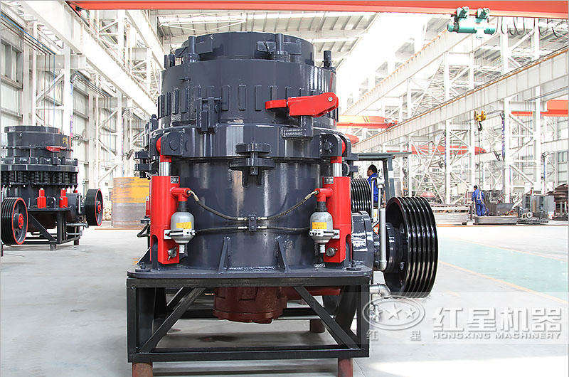 全液壓圓錐破碎機(jī)GYS300，出料粒形更好